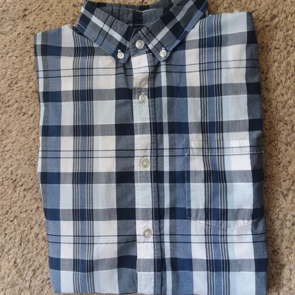 Men's Short Sleeve Single Pocket Button Up